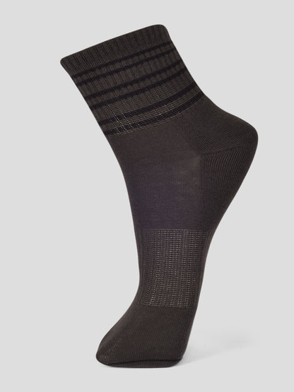 PACK OF 4 STRIPE DESIGN-11 ANKLE CUT ASSORTED COTTON SOCKS