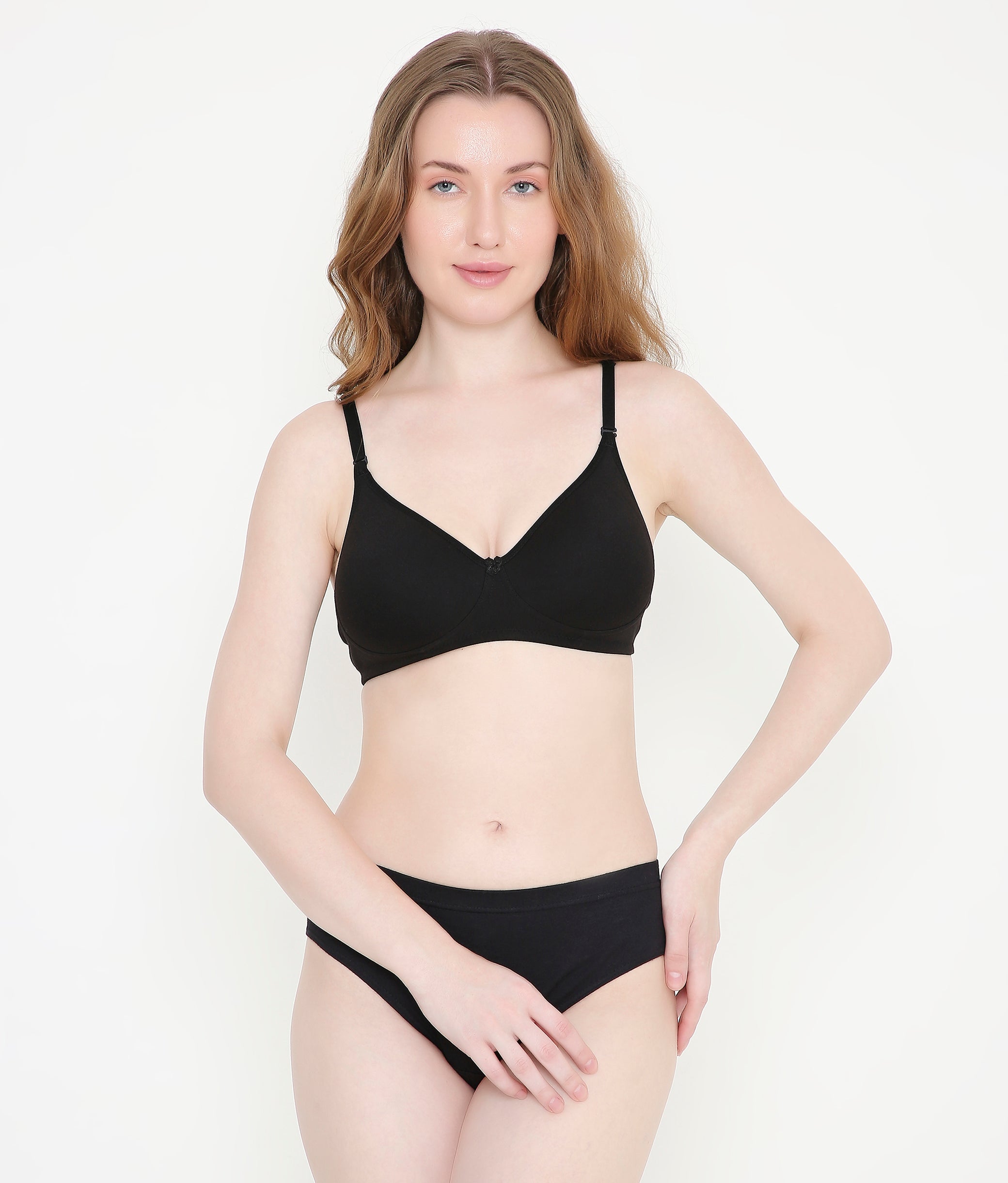 Women's Solid Black Lightly Padded Everyday T-Shirt Bra