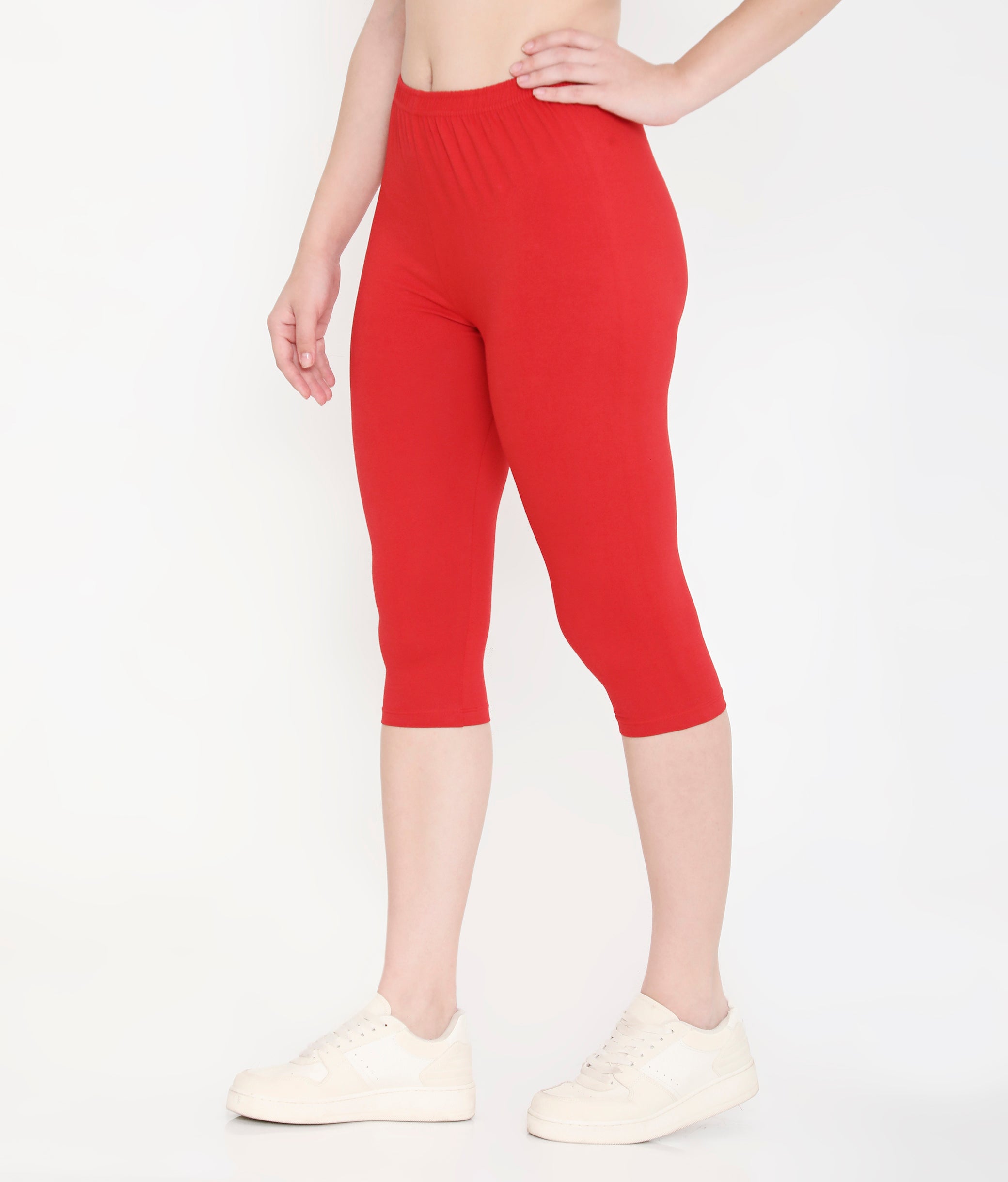 WOMEN SOLID RED SOFT COTTON EVERYDAY CAPRI