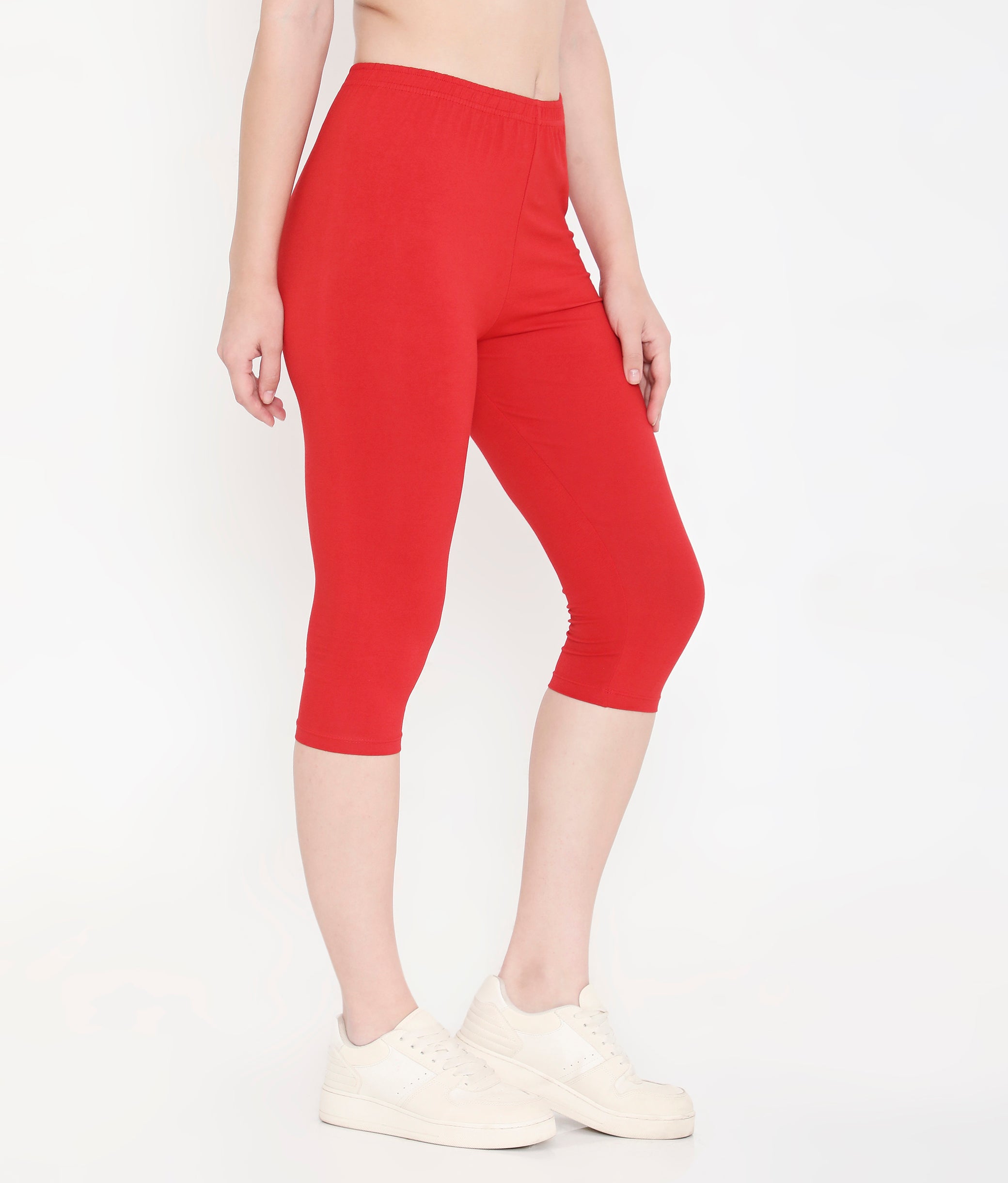 WOMEN SOLID RED SOFT COTTON EVERYDAY CAPRI