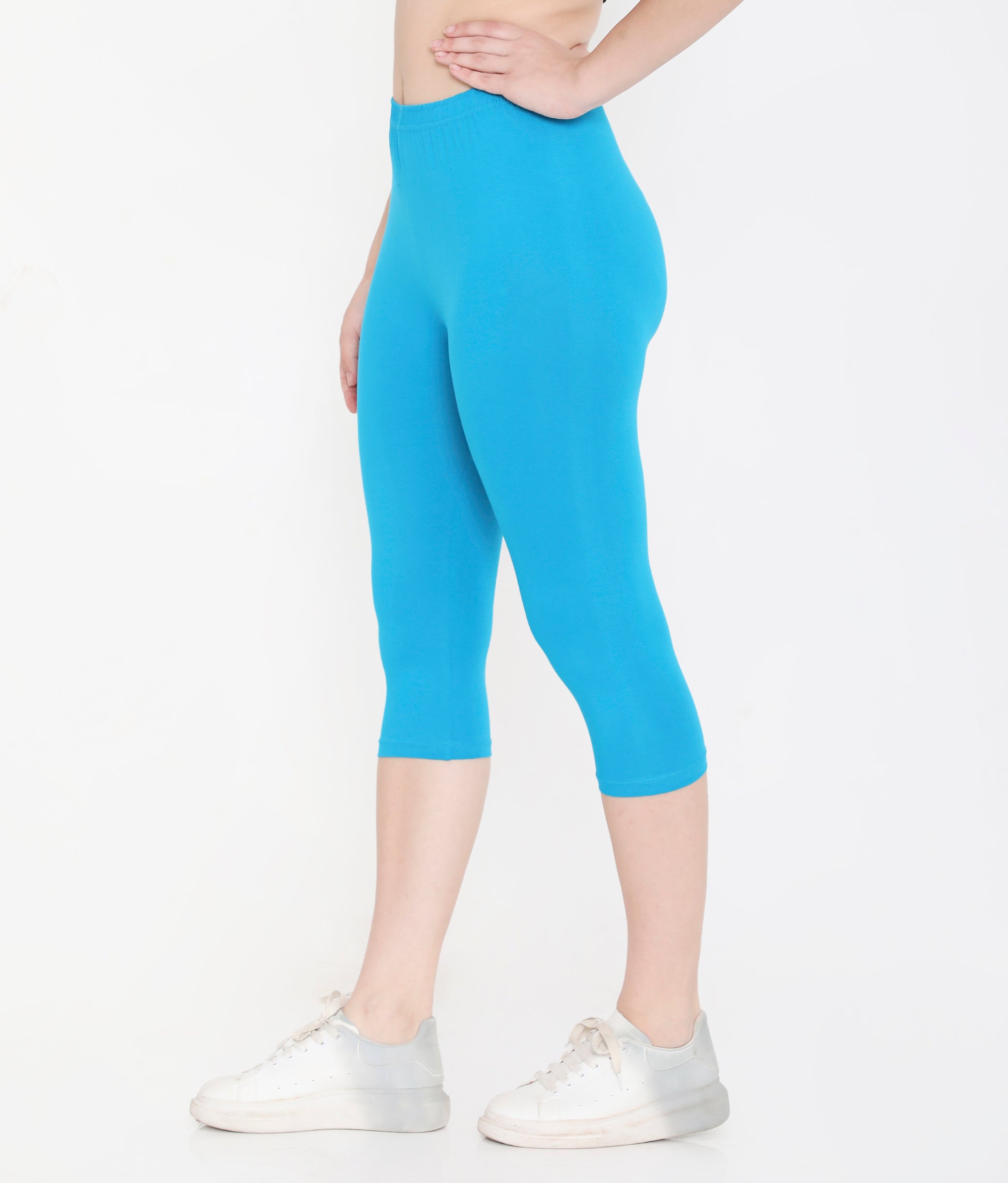 SOLID BLUE SOFT COTTON EVERYDAY CAPRI FOR WOMEN