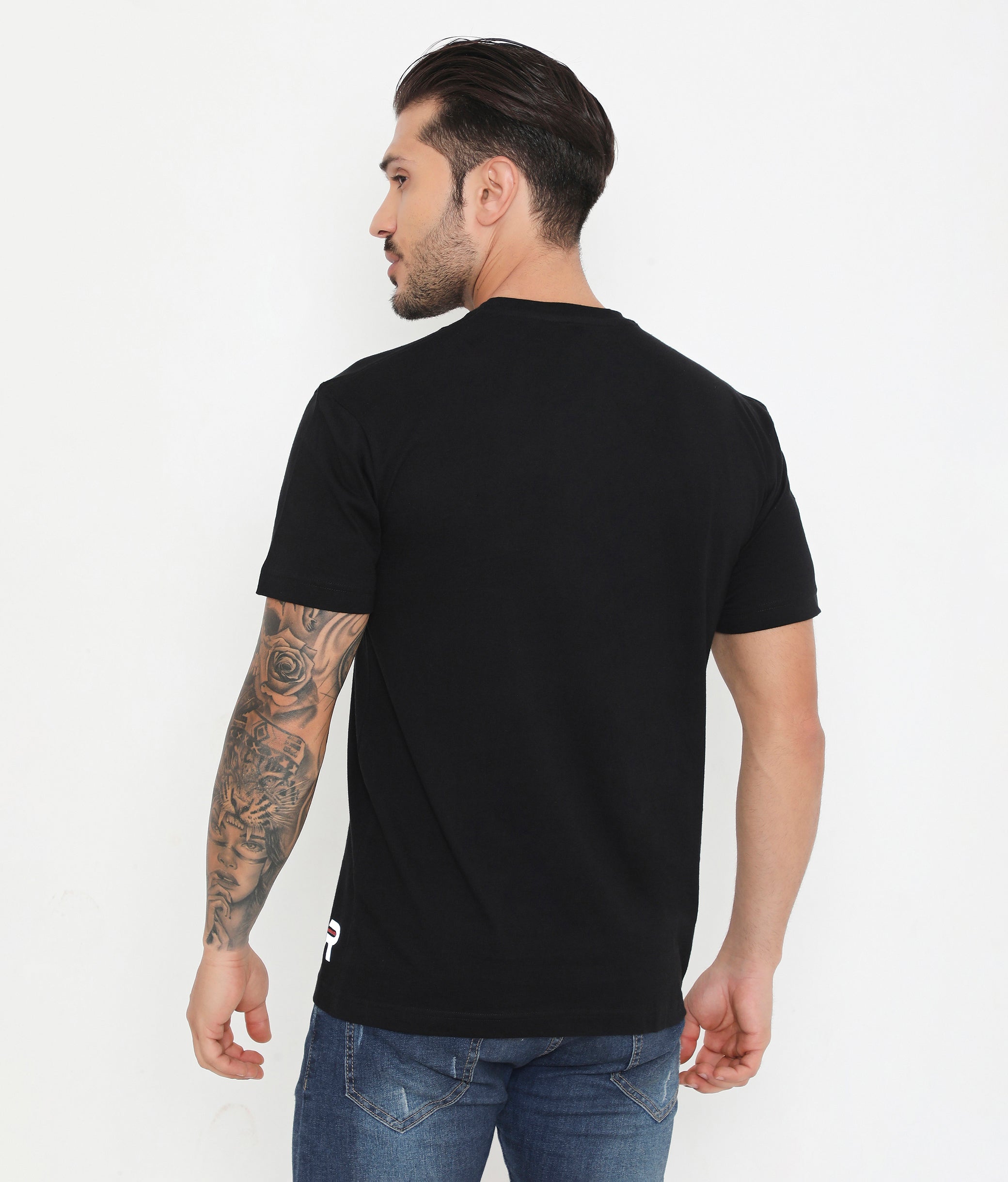 Men Solid Black Leisurewear Essential Cotton Tee - 004