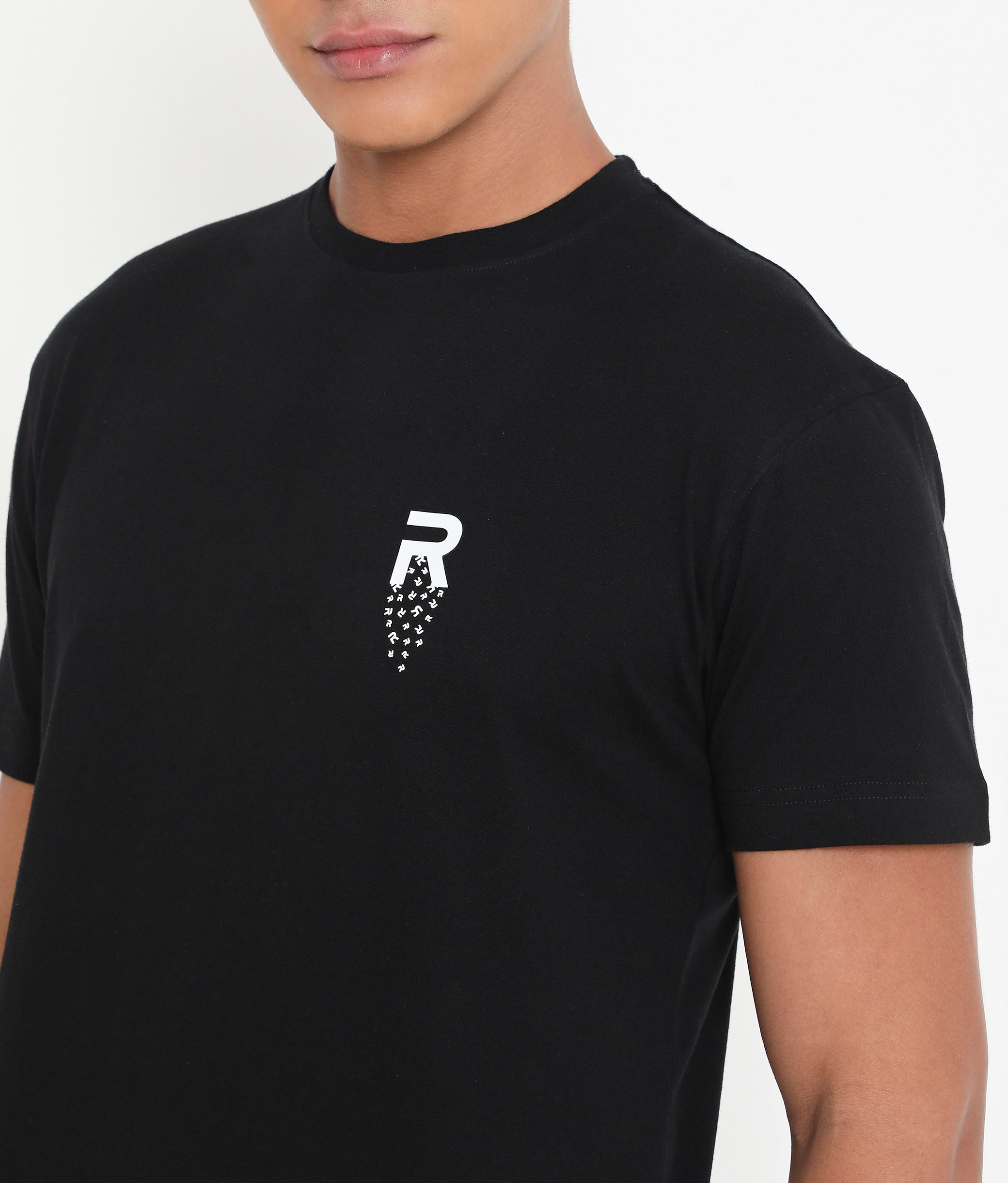 Men Solid Black Leisurewear Cotton Tee - 002