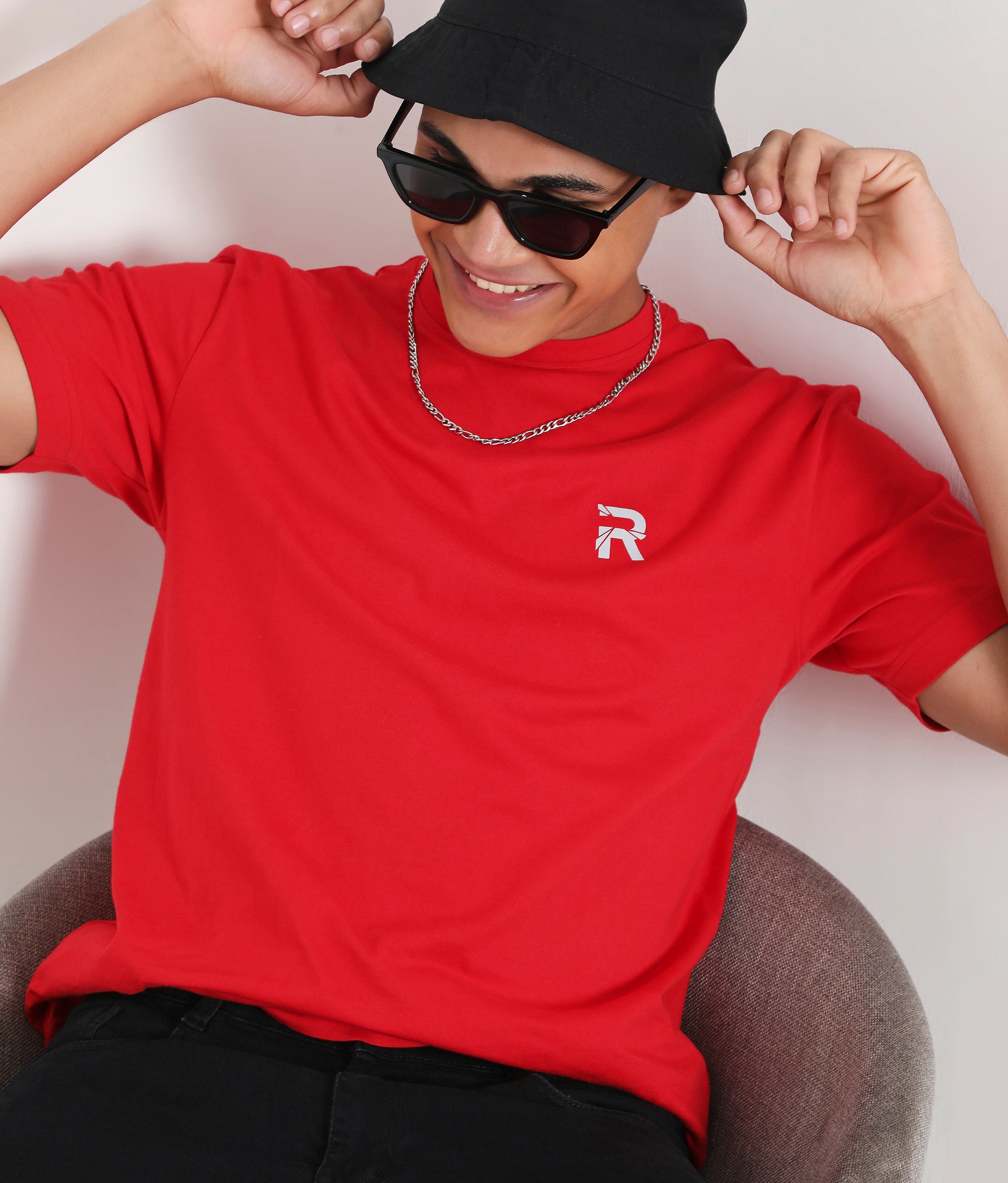 Men Solid Red Essential Cotton T-Shirt 001